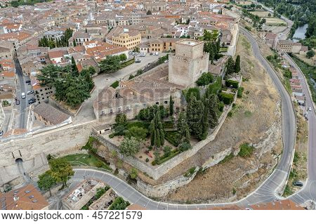Castle Of Enrique Ii Of Trastamara, Currently A Tourist Hostel, In The City Of Ciudad Rodrigo, In Sa