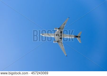 2022-05-08 Sydney, Austraia. Fiji Airlines Jet Plane Aircraft In The Sky.