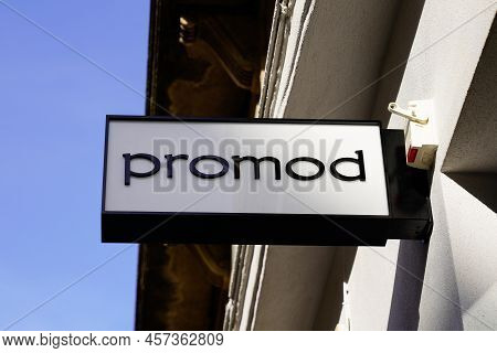 Bordeaux , Aquitaine  France - 06 25 2022 : Promod Sign Brand And Text Logo On Facade French Shop Ch