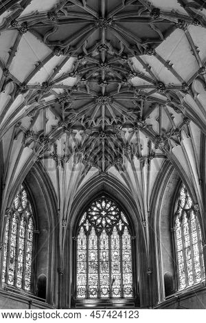Tewkesbury.gloucestershire.united Kingdom.june 2nd 2022.view Of The Ceiling In The Quire Inside Tewk