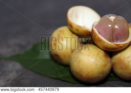 Baccaurea Motleyana With Leaf For Eat