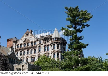 Princeton, Nj - June 19 2022:  Academic Building On The Campus Of Princeton University