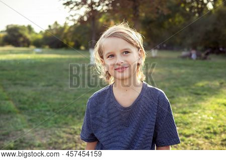 Teenger Blonde Boy Outdoor Park Lifestyle Portrait