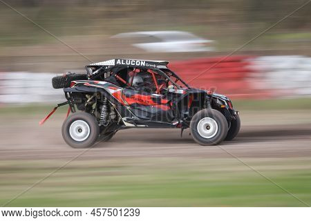 Kocaeli, Turkey - December 26, 2021: Utv Performance During Turkish Rallycross Championships.