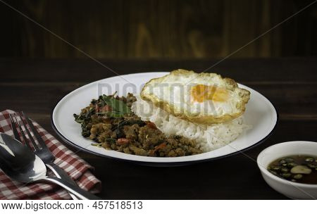 Stir Fried Thai Basil With Minced Pork With Fried Egg , Pad Kra Pao