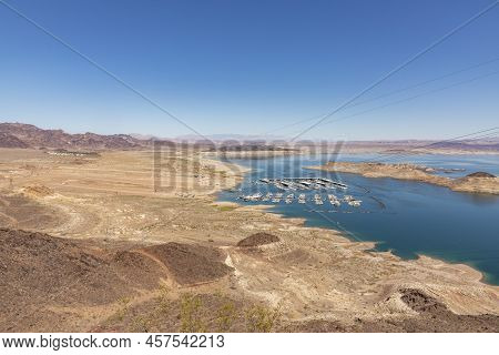 Scenic Recreation Area Lake Kaweah In California, Usa