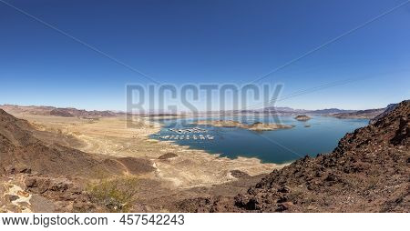 Scenic Recreation Area Lake Kaweah In California, Usa