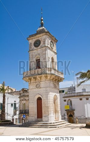 Torre dell'orologio. Ceglie Messapica. Puglia. Italia.