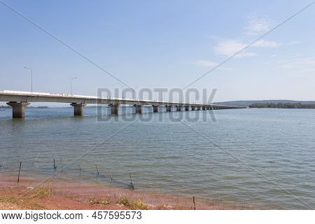Thep Sada Bridge The Longest River Bridge In The Country.