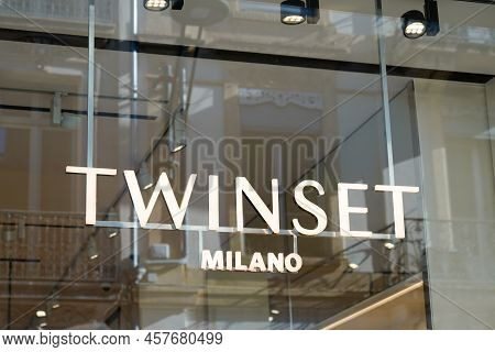 Nice , Paca  France - 06 15 2022 : Twinset Milano Logo Brand And Text Sign On Boutique Windows Facad