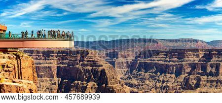 Arizona, Usa - March 29, 2020: Panorama Of  Tourist Enjoying The View At Grand Canyon Skywalk Observ