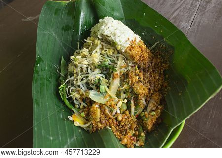Gudangan, Nasi Tumpang , Traditional Salad Food From Indonesia. Made Of Boiled Vegetables Such As, C