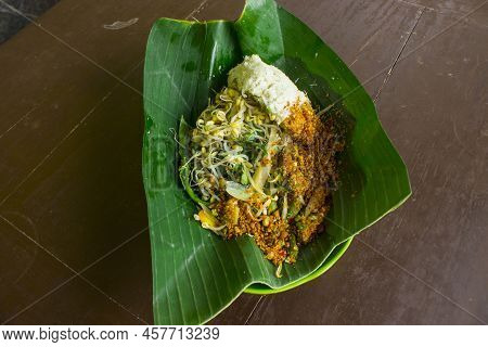 Gudangan, Nasi Tumpang , Traditional Salad Food From Indonesia. Made Of Boiled Vegetables Such As, C