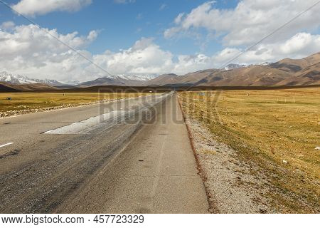 Asphalt Road, Bishkek Osh Highway In Suusamyr Valley Of Kyrgyzstan.