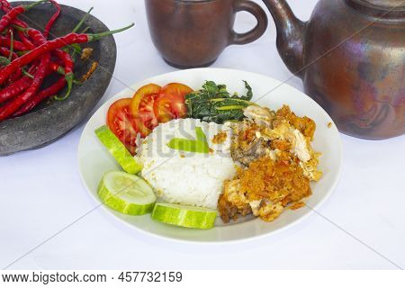 Ayam Geprek Or Chicken Crush Or Chicken Smashed Is Indonesian Food Made From Made Fried Chicken Poun