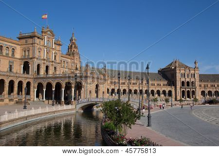 Sevilla, Spanien - 14 Mai: Touristischen Besuch der Plaza de España am 14. Mai 2013 in Sevilla, Spanien. Die