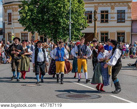 Straznice, Czech Republic - June 25, 2022 International Folklore Festival Men And Women In South Boh