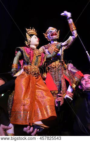 Thai Professional Puppeteer Or Puppet Master Manipulate Playing Acting Ancient Puppets Toy Or Antiqu