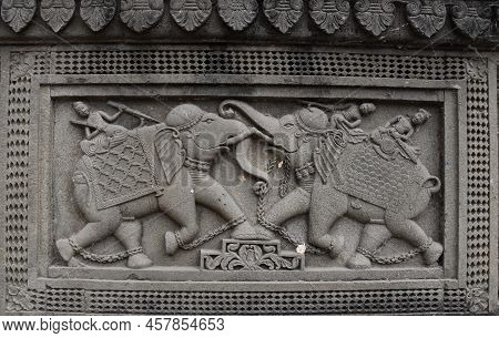 Design Of Small Elephants On The Wall Of Ahilyabai Fort, Maheshwar (madhya Pradesh)