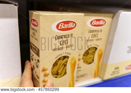 Tyumen, Russia-may 27, 2022: Pasta Barilla Casarecce Di Ceci On A Supermarket. The Barilla It Is The