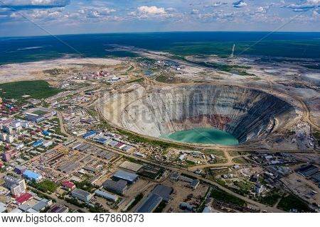 Kimberlite Pipe Mir. Indigenous Diamond Deposits. On The Way To The Bottom Of The Spiral 8 Kilometer