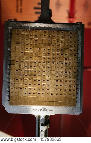 New York, Usa - May 3, 2015: Vintage Regd Trade Monnotype Mark Patented Letterprint Matrice