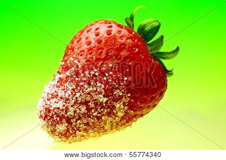 Juicy strawberry dipped in sugar