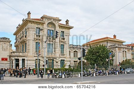 The Busy Street