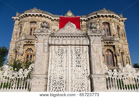 Kucuksu Palace