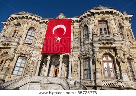 Kucuksu Palace