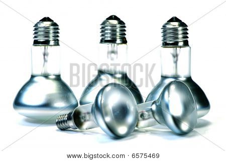 Una lampadina sul bianco