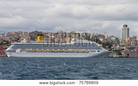 Cruise Ship