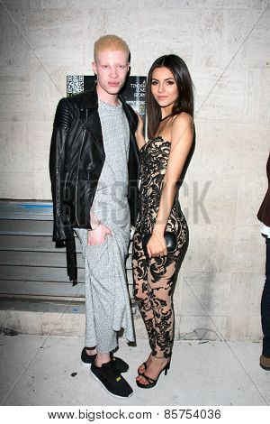 LOS ANGELES - MAR 12:  Shaun Ross, Victoria Justice at the Kode Magazine Spring 2015 Cover Party at the The Standard on March 12, 2015 in West Hollywood, CA