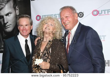 LOS ANGELES - JUL 11:  Allan Glaser, Connie Stevens, Tab Hunter at the 