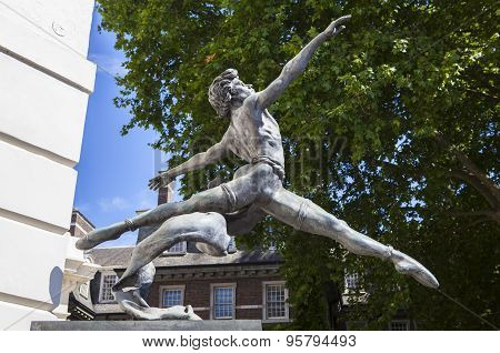 Ballet Dancer Sculpture In London