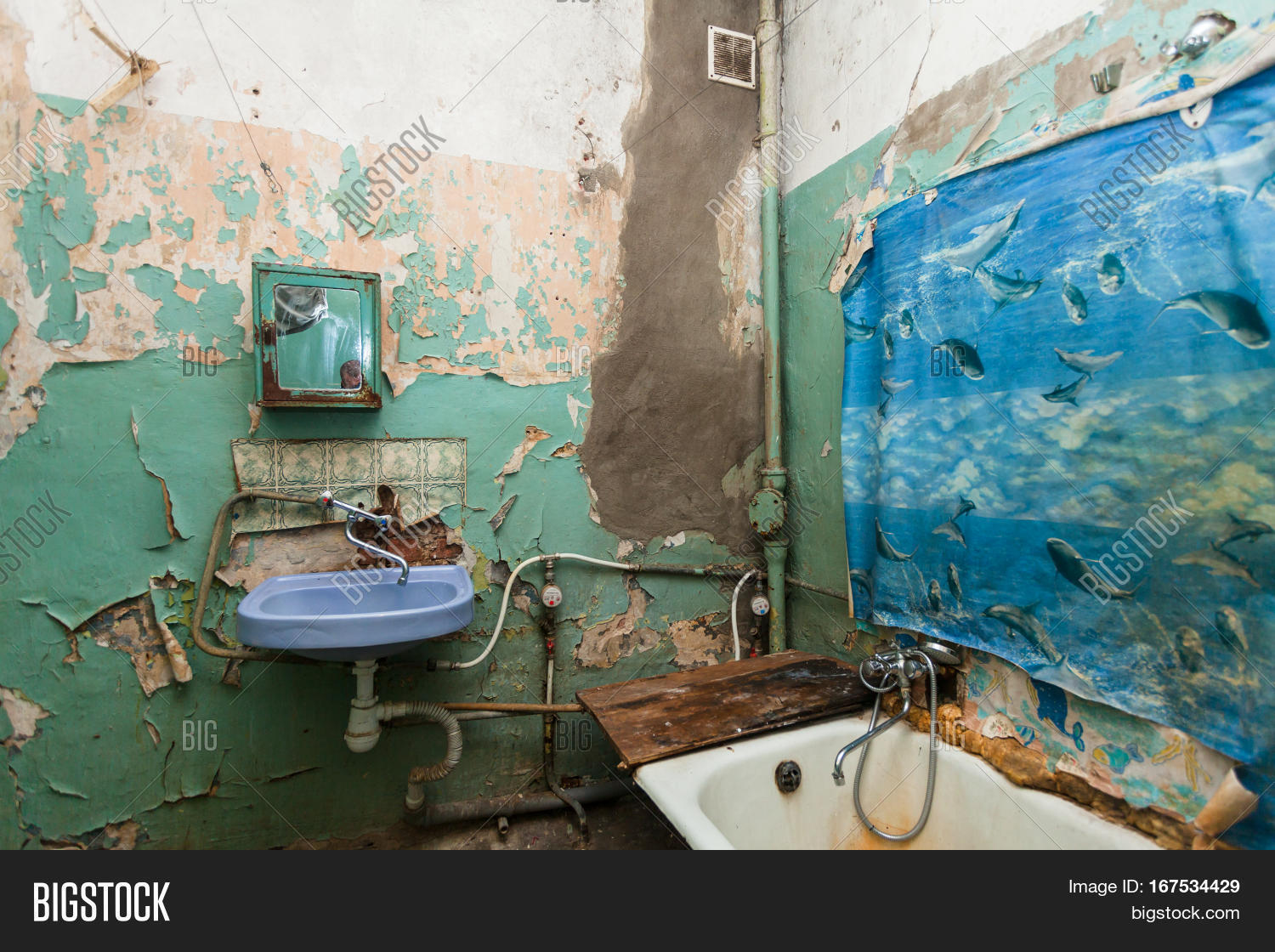 Dirty Bathroom Image & Photo (Free Trial) Bigstock