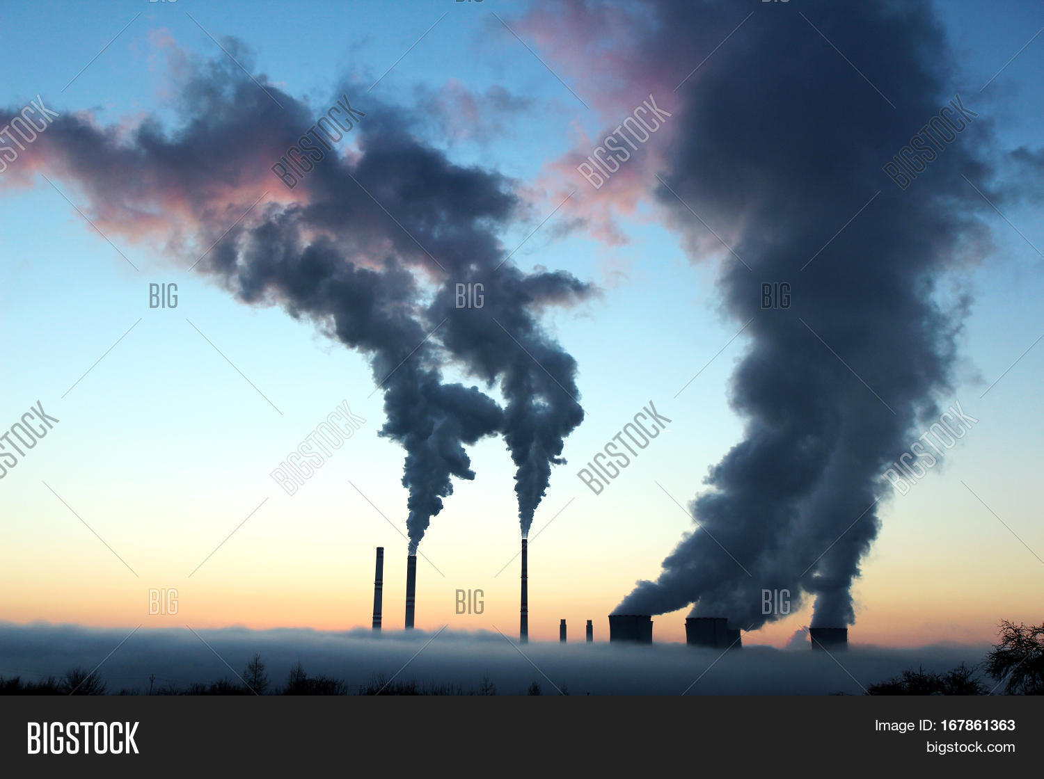 Дым от угля. Oluarea. Труба котельной. Пепел и дым. Дым от горения угля.