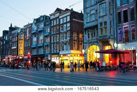 Amsterdam, The Netherlands-april 27: Nightlife On Rokin Street During On April 27, 2015 In Amsterdam