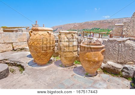 Crete, Greece-july 21: The Pithoi Or Storage Jars At The Knossos Palace On July 21, 2014 On The Cret