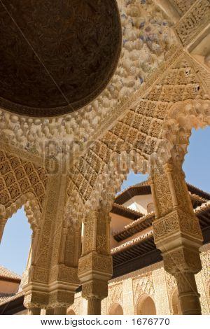 Dach und Spalte Details in alhambra
