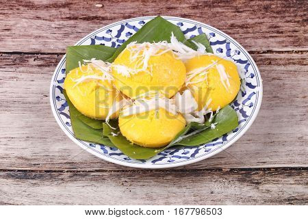 Toddy Palm Cake Topped Roll Coconut .