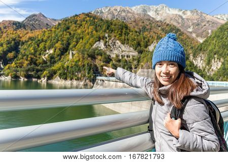 Woman visit Kurobe Dam