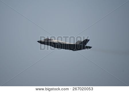 Lockheed Martin F-35 Lightning Ii Performing During The Chicago Air And Water Show, Chicago, Il Augu