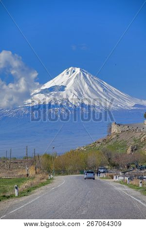 The Highway Along The Plain To The Greater Ararat Mount