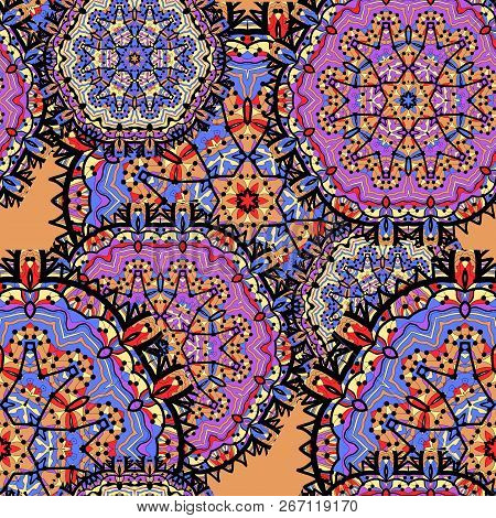 Arabesque Seamless Pattern. Seamless Pattern Circle Ornament.