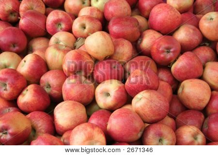 Maçãs