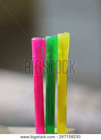 Closeup Pink Green Yellow Three Pen Maker Highlight
