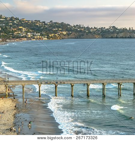 Scripps Pier And Coastal Homes In San Diego Ca