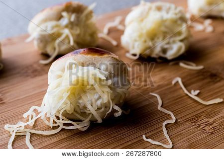 Turkish Sacakli Sakalli Or Mini Cheese Sandwich