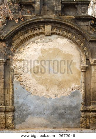 Immured Arch